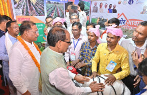 मछुवारा समिति और कृषकों की हुई सराहना