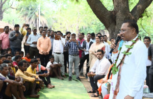 मुख्यमंत्री विष्णु देव साय पहुंचे दंतेवाड़ा जिले के ग्राम मुलेर : छत्तीसगढ़ के अंतिम छोर पर पहुंचा सुशासन तिहार