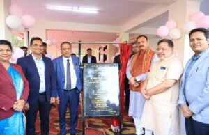 स्वास्थ्य मंत्री श्याम बिहारी जायसवाल ने मेडिकल कॉलेज रायपुर के 120 सीटर छात्रावास का किया उद्घाटन