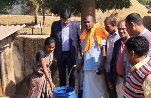 मिशन संचालक ने विभागीय कार्यों की समीक्षा की : ग्राम नगरी में जल जीवन मिशन के क्रियान्वयन का जायजा लिया