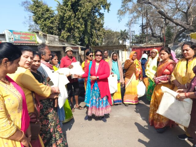 7d5063a0-bcf4-495a-a6fb-9d1e750e0bb5