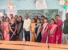 बूढ़ीखार विद्यालय में बसंत पंचमी धूमधाम से मनाकर 11वीं के छात्र-छात्राओं को भावुक मन से विदाई दी गई