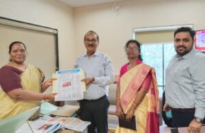 झारखंड के सूचना एवं जनसंपर्क विभाग की टीम ने छत्तीसगढ़ संवाद द्वारा प्रकाशित ‘रोजगार और नियोजन’ की ली जानकारी