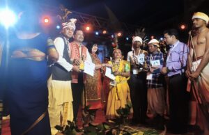 आदि परब 2026 में बीजापुर के भानुप्रताप और साधना चिड़ियम ने परधान संस्कृति प्रस्तुत कर गोल्डन बुक रिकॉर्ड में नाम दर्ज कराया