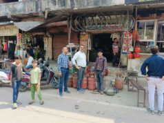 पेट्रोलियम पदार्थों की आपूर्ति को लेकर प्रशासन सतर्क, अफवाहों से बचने की अपील