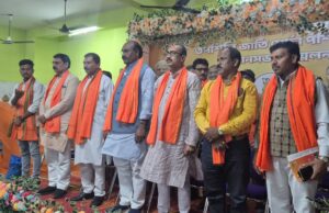 बंगाल में भाजपा का कमल खिलाने अनुसूचित जाति मोर्चा के प्रदेश अध्यक्ष व महामंत्री बहा रहे पसीना