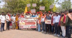 गौ माता को राष्ट्र माता की मांग को लेकर मस्तूरी क्षेत्र के गौ सेवकों ने सौंपा एस डी एम को ज्ञापन मातृ शक्तिया हुई शामिल