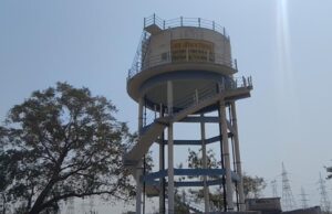 करोड़ों की लागत से बनी टंकी का क्या फायदा, जो नल से पानी ही ना आए