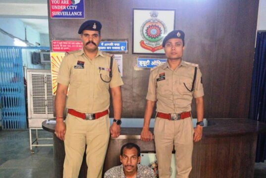 “नौकरी दिलाने” के नाम पर 3.38 लाख की ठगी, फर्जी नियुक्ति पत्र देकर युवती को बनाया शिकार, पुलिस ने आरोपी को जशपुर से दबोचा