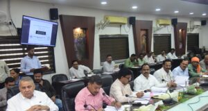 खनिज न्यास परिषद की बैठक में विधायक लहरिया ने रखी मस्तूरी में जनपद कार्यालय तथा बस स्टैंड की मांग