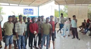 जिला मुख्यालय के सबसे बड़े जिला अस्पताल में लापरवाही का आलम, पोस्टमार्टम नहीं होने से मृतक के परिजनों ने मचाया हंगामा