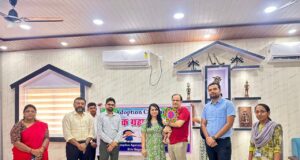 बेसहारा शिशु को मिले माता-पिता, दुबई के सतवानी दंपत्ति ने लिया गोद