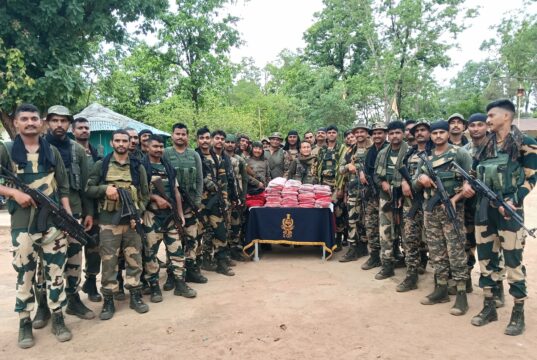 ग्राम गट्टाकाल-गोमे के जंगल-पहाड़ी क्षेत्र से डम्प बरामद