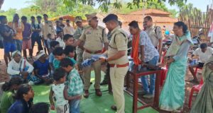 कम्युनिटी पुलिसिंग के तहत थाना लोहत्तर के ग्राम पिड़चोड़ में जागरूकता कार्यक्रम आयोजित।