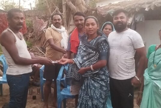 बड़ी पहल, जामगांव में उमड़ी मदद की लहर व्यापारी, संघ और पंचायत प्रतिनिधियों ने कुल ₹22,000 की राशि सहायता हेतु भेंट की एकजुटता की मिसाल।