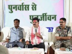 पुनर्वासित युवाओं से मिले उप मुख्यमंत्री विजय शर्मा और वन मंत्री केदार कश्यप