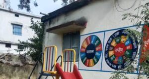 लट्टीपारा में बच्चों के लिए लगा नया पार्क अंग्रेजी माध्यम शिक्षा के साथ फिसल पट्टी, झूला, सी-सॉ, घोड़ा झूला की सुविधा
