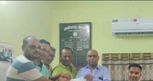 पत्रकार सुरक्षा कानून लागू करने की मांग को लेकर मुख्यमंत्री के नाम सौंपा ज्ञापन
