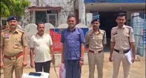 पुलिस ने सुलझाई अज्ञात महिला के शव की गुत्थी, गुजरात से पिता गिरफ्तार, दो आरोपी फरार