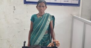 दिव्यांग भूपाली को मिली व्हीलचेयर, चेहरे पर लौटी मुस्कान