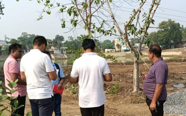 आयुक्त ने क्षेत्रों का किया निरीक्षण, साफ-सफाई और निर्माण कार्यों की गुणवत्ता पर दिया जोर रायगढ़। नगर पालिक निगम आयुक्त