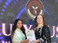मस्तूरी ब्यूटी पार्लर की संचालिका मीना पटेल अभिनेत्री मंदाकिनी के हाथों ब्यूटी बिजनेस अवार्ड से हुई सम्मानित शुभचिंतकों में हर्ष