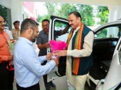 स्वास्थ्य मंत्री श्री जायसवाल के कांकेर आगमन पर जनप्रतिनिधियों एवं कलेक्टर ने किया आत्मीय स्वागत