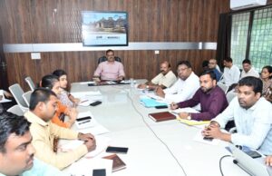 सीएम हेल्पलाइन में दर्ज राजस्व प्रकरणों का समयबद्ध और गुणवत्तापूर्ण निराकरण सुनिश्चित करें: कलेक्टर