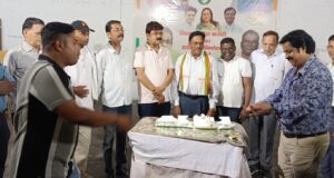 कांग्रेस परिवार ने धूमधाम से मनाया कन्हैया पटेल का जन्मदिन, पूर्व विधायक प्रकाश नायक सहित नेताओं ने दी शुभकामनाएं