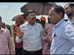 एनटीपीसी सीपत के अड़ियल रवैया से किसान अपनी ही जमीन पर दलदल से हो रहे है परेशान किसानों को वर्षो से मुआवजा नहीं चंद्र प्रकाश सूर्या ने किया पहल