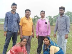 ग्राम भरारी में एक पेड़ मां के नाम अभियान पर द्वारिका रेखा टंडन ने किया पौधा रोपण कहा पौधे की रक्षा अपने बच्चों की तरह करना चाहिए