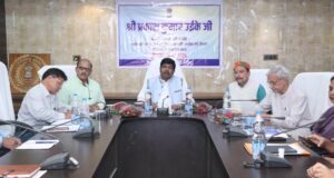 ’वन समितियों तथा आदिवासियों को पेसा अधिनियम के प्रति जागरूक होने की जरूरत’