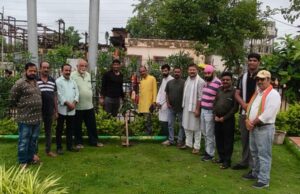 पर्यावरण प्रेमियों द्वारा क्रांतिवीर चंद्रशेखर आजाद की जयंती पर वृक्षारोपण किया गया