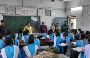 भूपदेव स्कूल में किशोरियों को एचपीवी टीकाकरण और सर्वाइकल कैंसर से बचाव की दी गई जानकारी