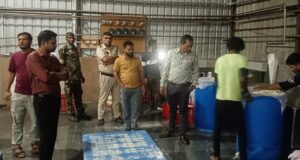 रात 12 बजे वैद्य फूड में राजस्व, खाद्य औषधि एवं पुलिस की संयुक्त टीम की दबिश, 200 किलो पनीर जब्त