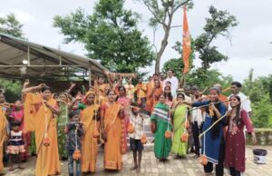सूरेली में गूंजा हर-हर महादेव: पहली कावड़ यात्रा में उमड़ा आस्था का सैलाब, सैकड़ों शिवभक्त हुए शामिल