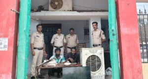 खरसिया में सूने मकान की चोरी का 24 घंटे में खुलासा, दो आरोपी गिरफ्तार, चोरी का सामान बरामद