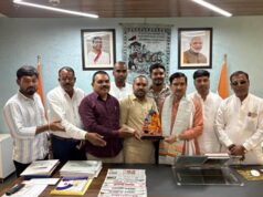 केंद्रीय मंत्री तोखन साहू से सरपंच संघ व bjp पार्टी के प्रतिनिधिमंडल ने की सौजन्य भेंट, क्षेत्र के विकास कार्यों पर हुई विस्तृत चर्चा