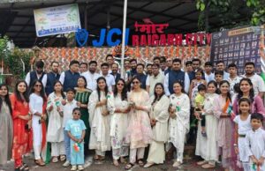 जेसीआई रायगढ़ सिटी ने जेसीआई चौक पर हर्षोल्लास के साथ फहराया तिरंगा
