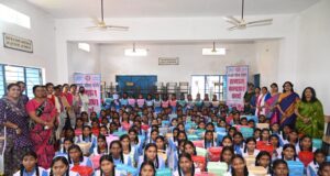 एनटीपीसी सीपत संगवारी महिला समिति द्वारा शासकीय कन्या उच्चतर माध्यमिक शाला सीपत में शारीरिक स्वच्छता जागरूकता अभियान एवं सैनिटरी किट का वितरण