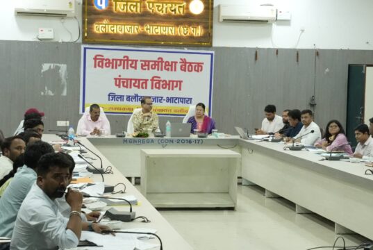 आयुक्त वीबी -जीरामजी ने किया ग्रामीण क्षेत्रों में निर्माण कार्यों का औचक निरीक्षण