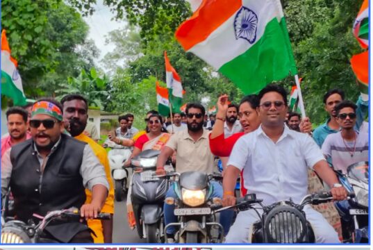 हसदेव मंडल में निकली भव्य तिरंगा यात्रा, वंदे मातरम् के जयघोष से गूंजा नगर