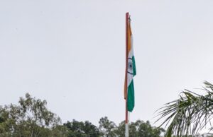 सेजेस रायकेरा में हर्षोल्लास से मना 80वां स्वतंत्रता दिवस, देशभक्ति नारों के साथ निकली भव्य प्रभात फेरी