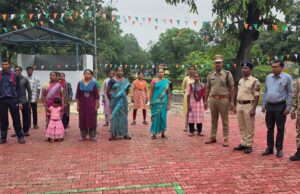 मुख्यधारा में लौटे आत्मसमर्पित नक्सलियों ने मनाया आजादी का पर्व।