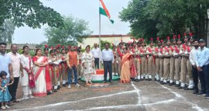स्वतंत्रता दिवस के अवसर पर शासकीय पातालेश्वर महाविद्यालय मस्तूरी में गरिमामय कार्यक्रम का हुआ आयोजन
