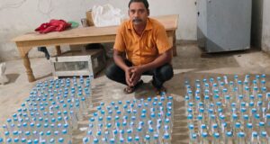 ऑपरेशन बाज के तहत चिल्फी पुलिस की बड़ी कार्रवाई, 291 पाव देशी शराब जब्त