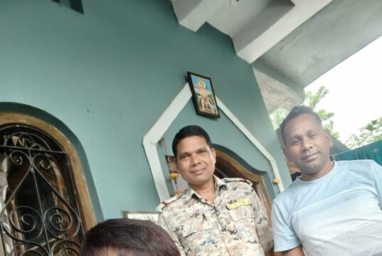 बीजापुर गुमशुदा 8 वर्षीय बालिका सकुशल बरामद, टीआई दुर्गेश शर्मा ने परिवार से मिलाया