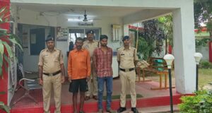 युवक पर हंसिया से जानलेवा हमला करने वाले 02 आरोपी गिरफ्तार।