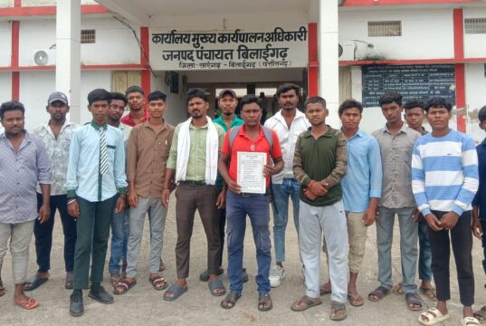 CEO के निर्देश के बाद भी देवरहा के ग्रामीणों को नहीं मिल रही मूलभूत सुविधाएं