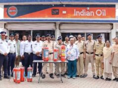 पुलिस पेट्रोल पंप में अग्नि सुरक्षा प्रशिक्षण : आपात स्थिति में त्वरित एवं सुरक्षित कार्यवाही के लिए पुलिसकर्मियों एवं कर्मचारियों को किया गया प्रशिक्षित ।